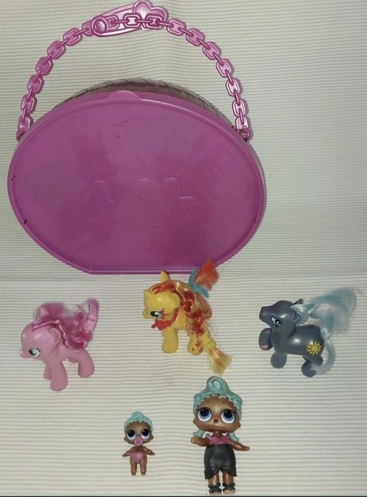 Crea pulseiras, Jogo Memory, Berlindres, Jogo boliche, Bonecas LOL...