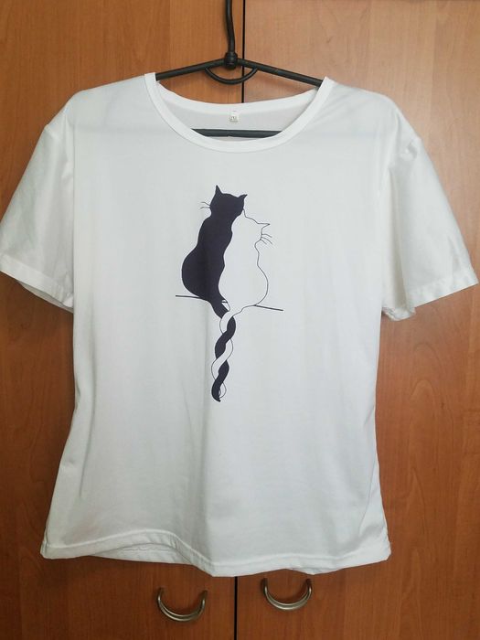 Футболка жіноча з принтом