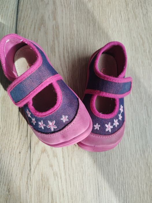 Buty barefoot- zdrowa stopa. 24r