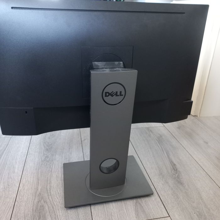 Монитор Dell P2317H 23 дюйма Full HD (1920× 1080)