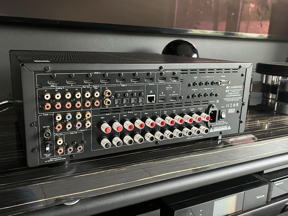 Amplituner Cambridge audio CXR200