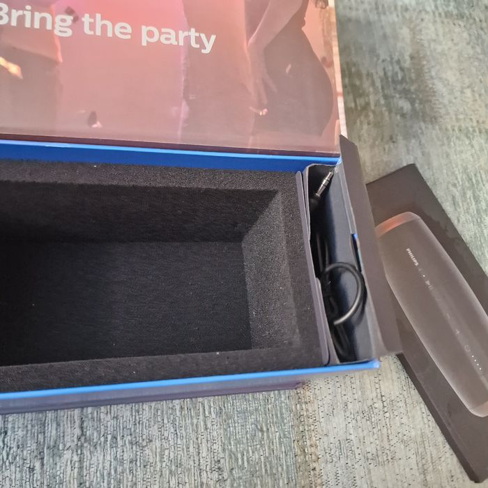 Philips  wireless speaker  Bluetooth