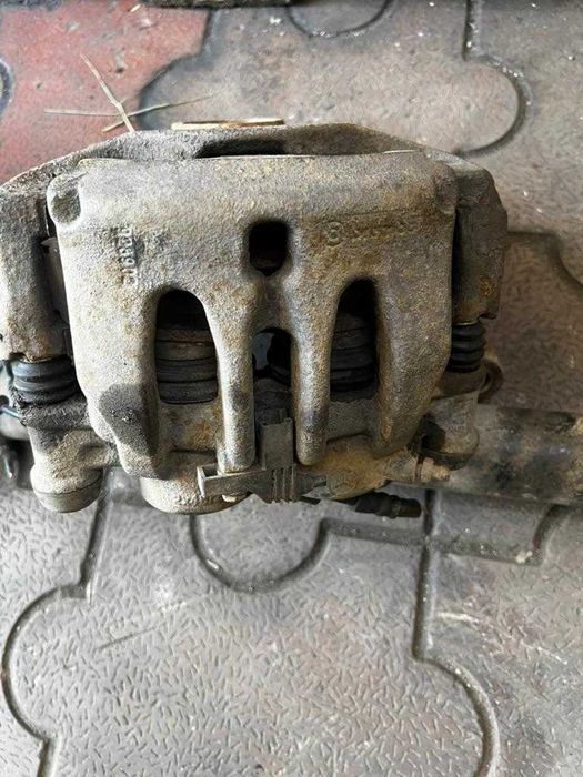 Суппорт передний правый Brembo Вито 639, Харьков