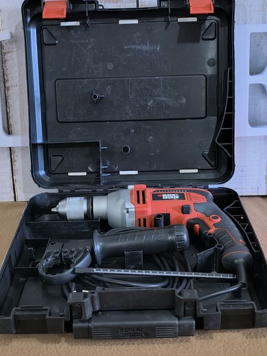 Berbequim de percussão da Black & Decker