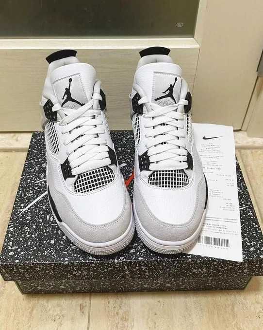 Jordan 4 Retro Military Black R.38