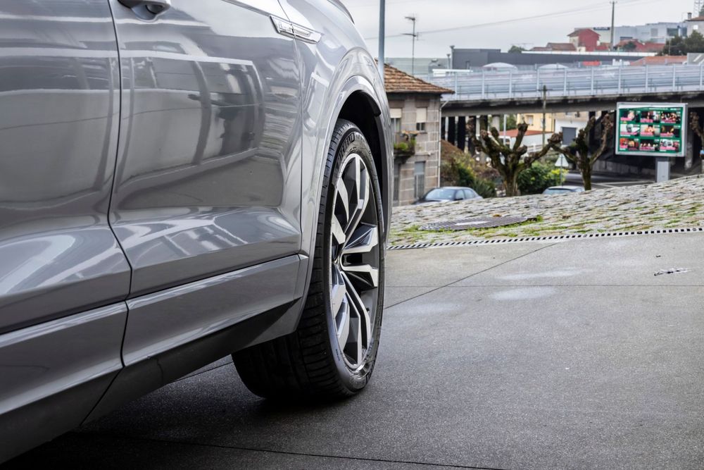 VW Touareg 3.0 TDI V6 R-Line