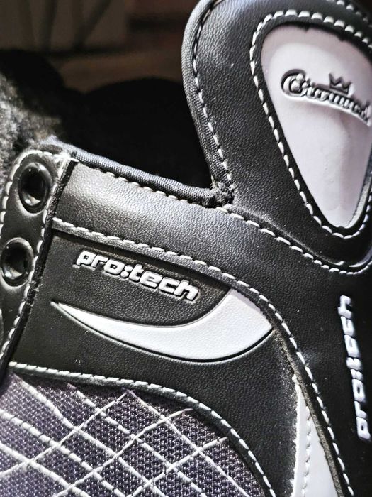 Crowned - Łyżwy rekreacyjne, hokejowe, Roz. 33