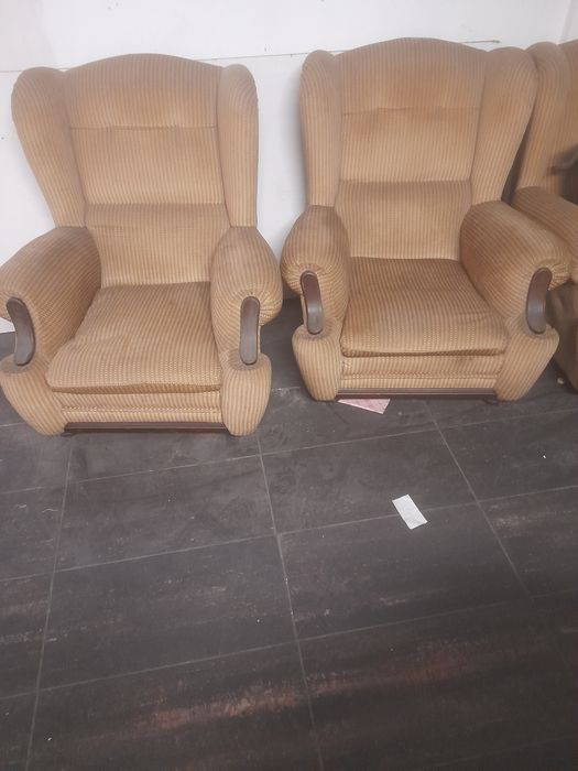 Conjunto de tres sofás