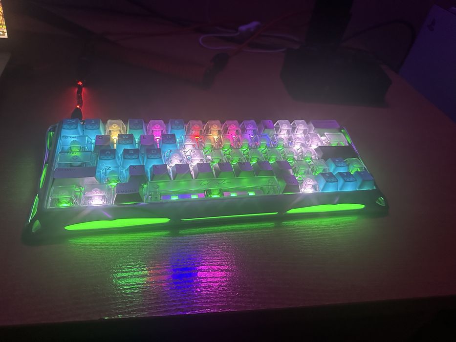 Klawiatura gravastar mercury v60 pro + ultraszybki kabel + keycaps hyperX
