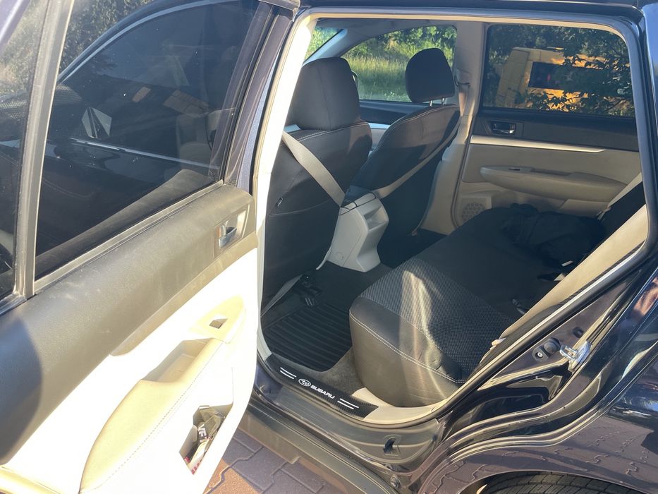 Subaru Outback 2.5 газ/бензин 2012