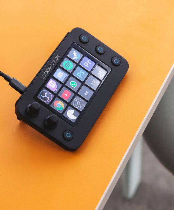 Loupdeck live  console for content creators and streamers64585419740801122