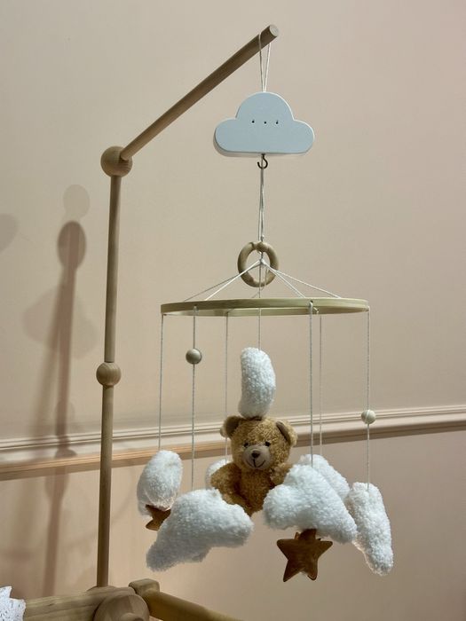 Мобіль з кронштейном