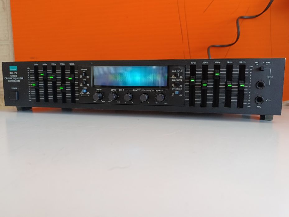 Equalizador SANSUI