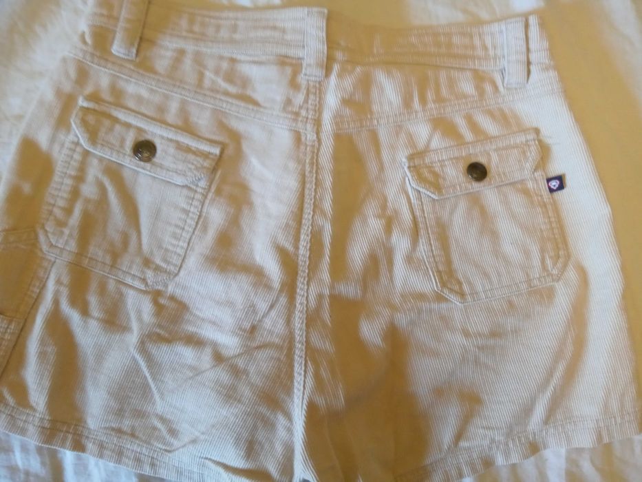 Продажа шорты джинсовые,вильветовые Pull Bear для девочки р.44-46