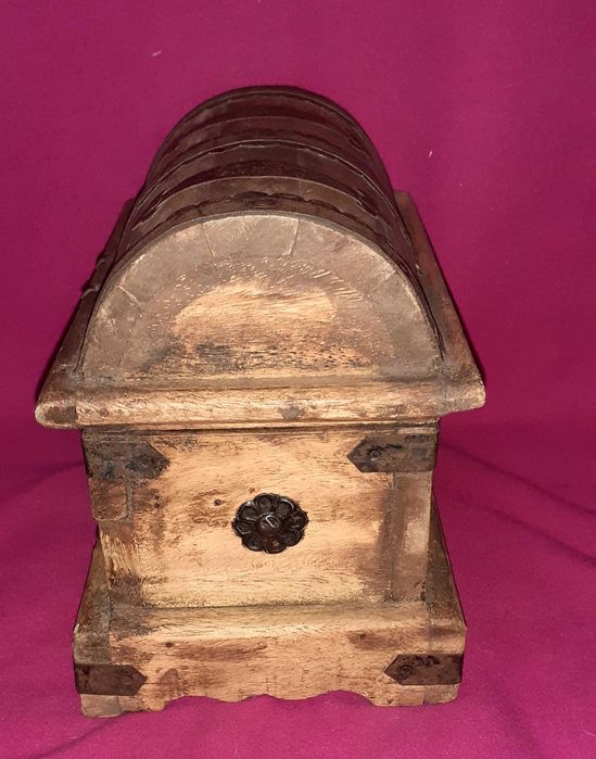 Baú/Guarda-Joias em Madeira