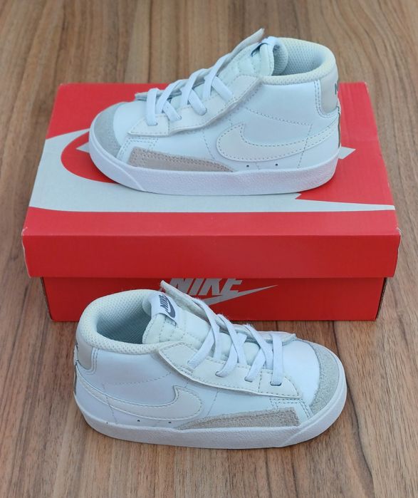 Nike Blazer Mid дитячі демі хайтопи високі кросівки білі кеди НОВІ 24-25р