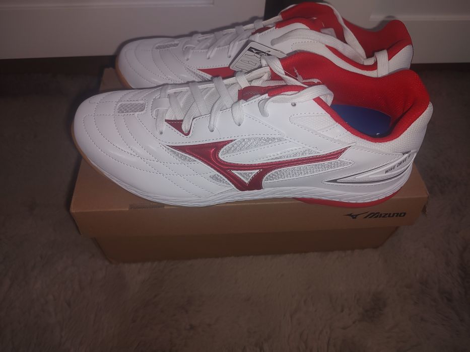 Mizuno Wave Drive 9