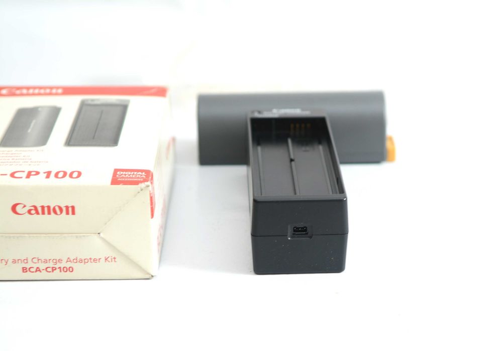 Bateria e Carregador Canon BCA-CP100 nova