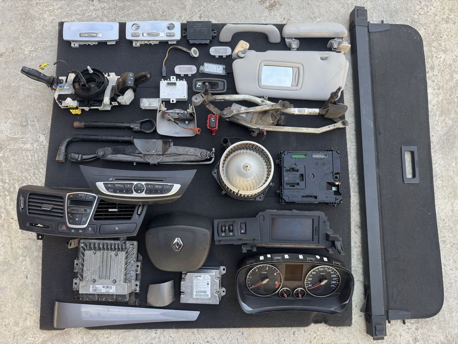 Розборка Рено лагуна 3 пенель торпеда консоль Laguna 3 K9K 782 430 M9R