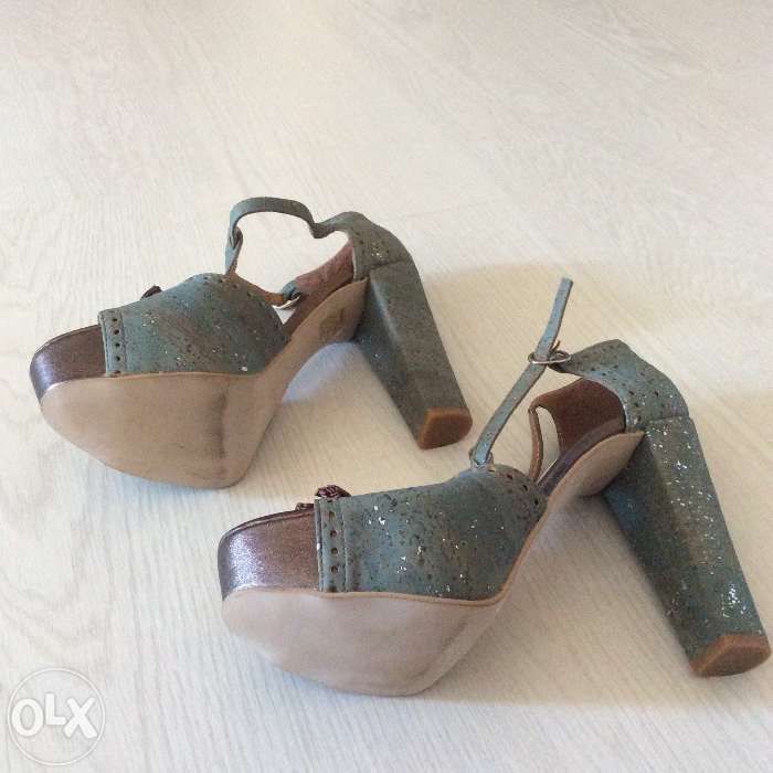 Vendo sandálias de cortiça e pele Revicork novas tam.38