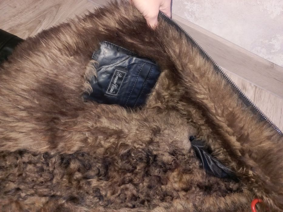Классная кожаная куртка дубленка на меху размер 52