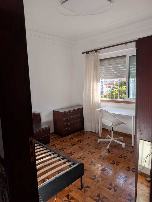 Quartos em Almada
