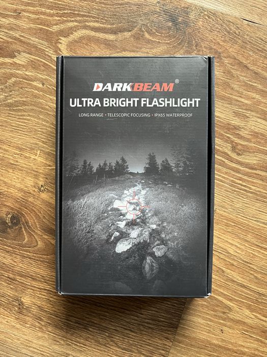 Latarka Darkbeam Ultra Bright Flashlight