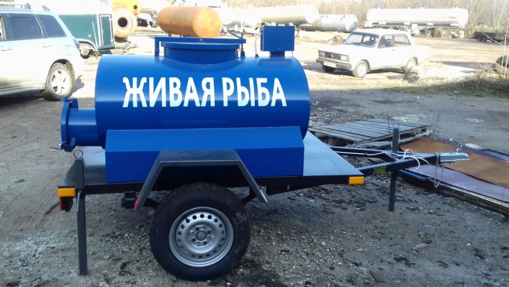 Прицеп-рыбовоз для перевозки рыбы.