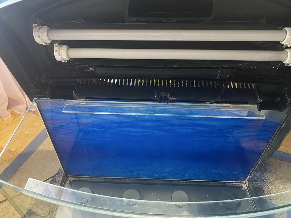 Акваріум 30х80 в хорошому стані