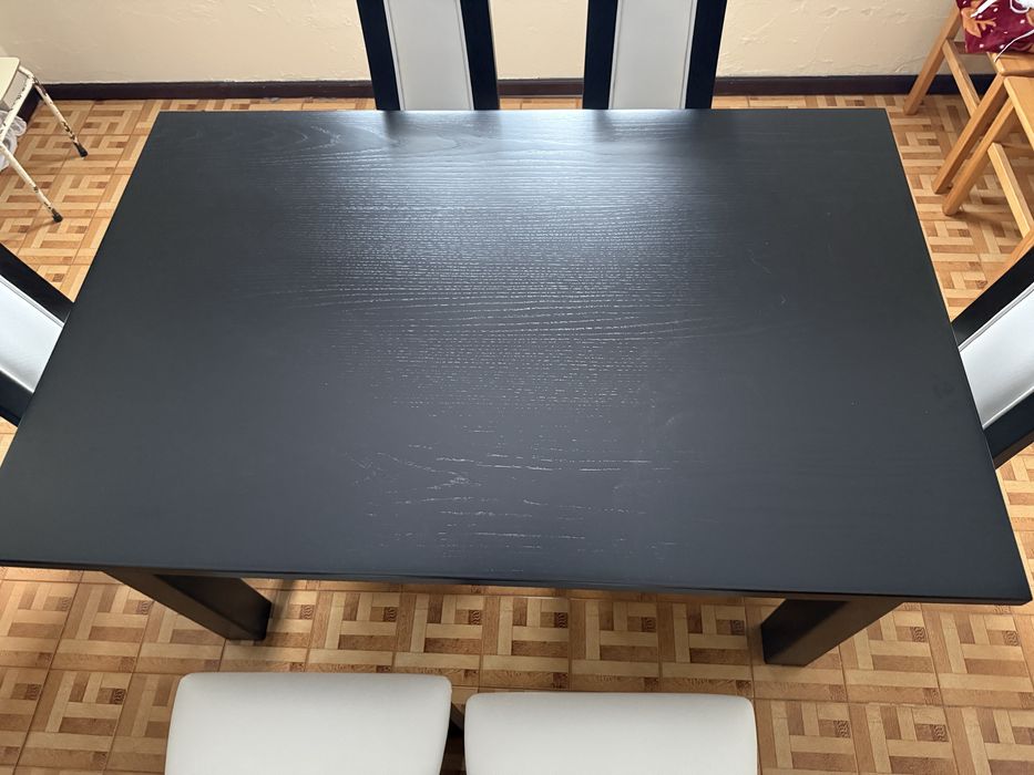 Mesa de madeira jantar