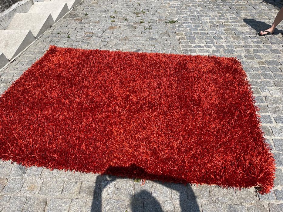 3 Tapetes de pêlo - vermelhos