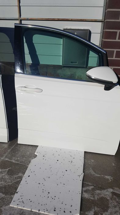 Drzwi Touran III (2015-) 5TA Białe