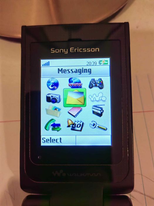 Telemóvel Retro Sony Ericsson W380i Walkman Desbloqueado (Coleção / Y2K)