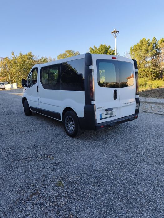 Opel Vivaro 1.9CDTi 100CV//6 lugares