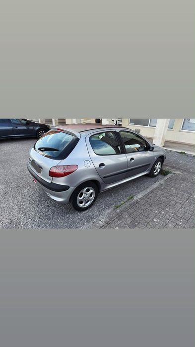 Carro Peugeot 206 foto 4
