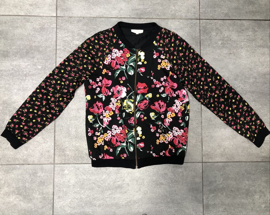 Bluza cienka kurtka w kwiaty
