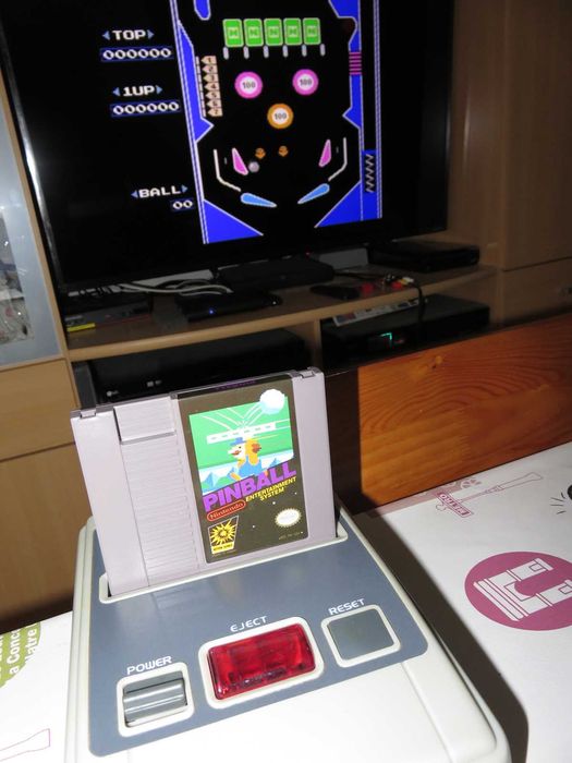 Family Game que lê cartuchos Nintendo NES já com 168 jogos na memoria