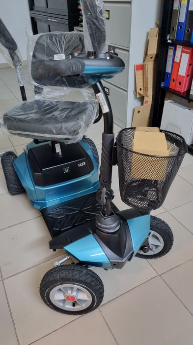 Scooter eléctrica de mobilidade reduzida, nova nunca usada!