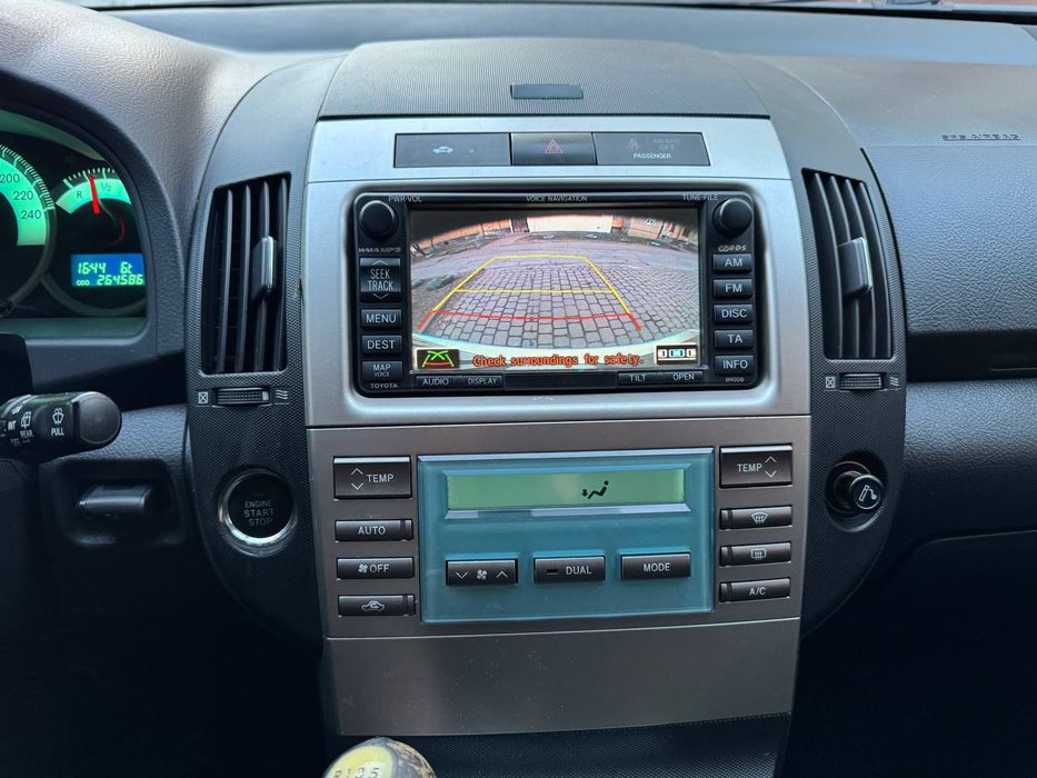 Тойота королла версо 2007року 2.2дизель