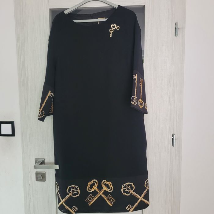 Czarna sukienka w klucze rozm 40/L