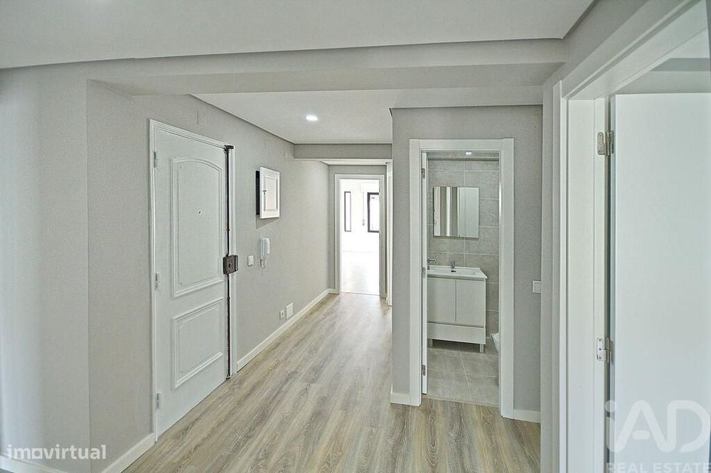 Apartamento T3 em Amora de 97,00 m2