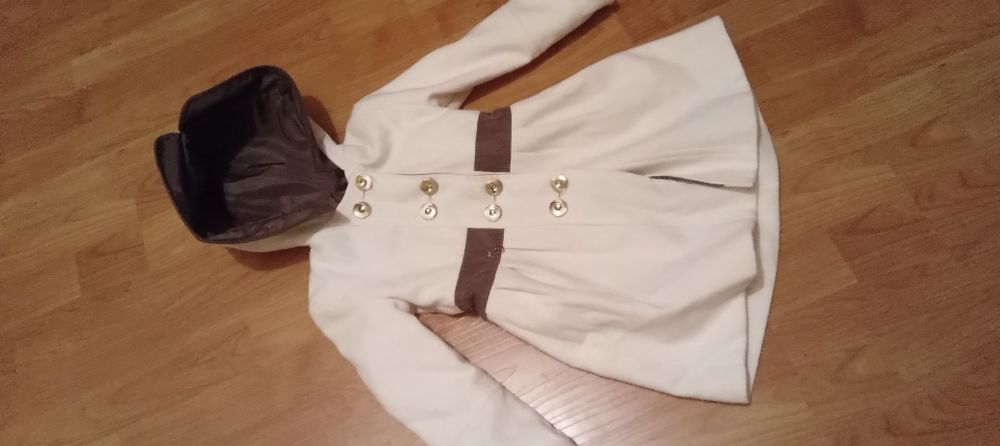 Пальто для дівчинки 86розмір