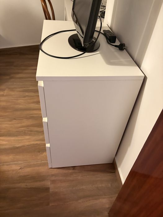 Comoda Malm 3 gavetas
