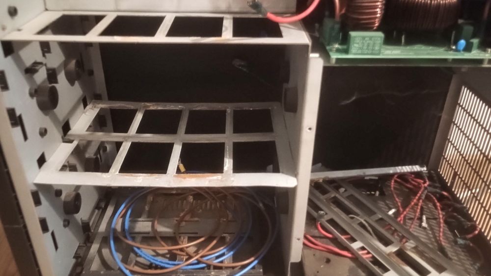 UPS Effekta MH6000 4200W  bez akumulatorów
