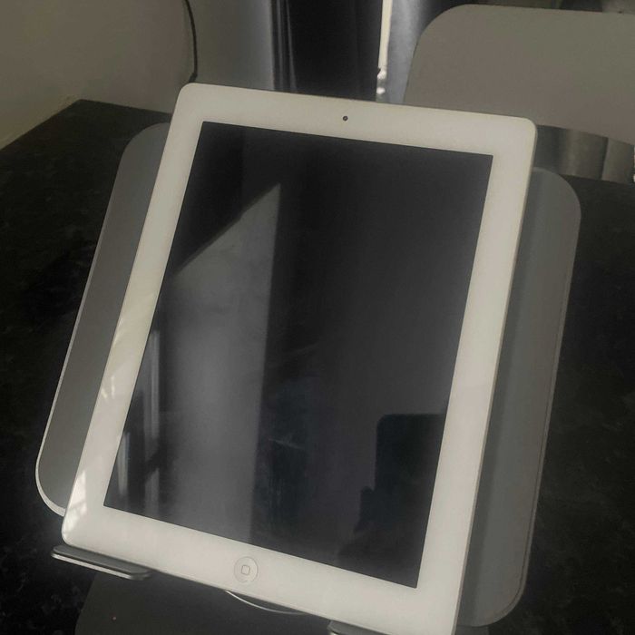 Ipad на запчастини