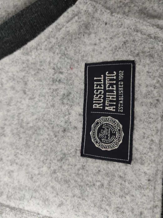 Casaco Novo Russell Athletic - Tamanho L