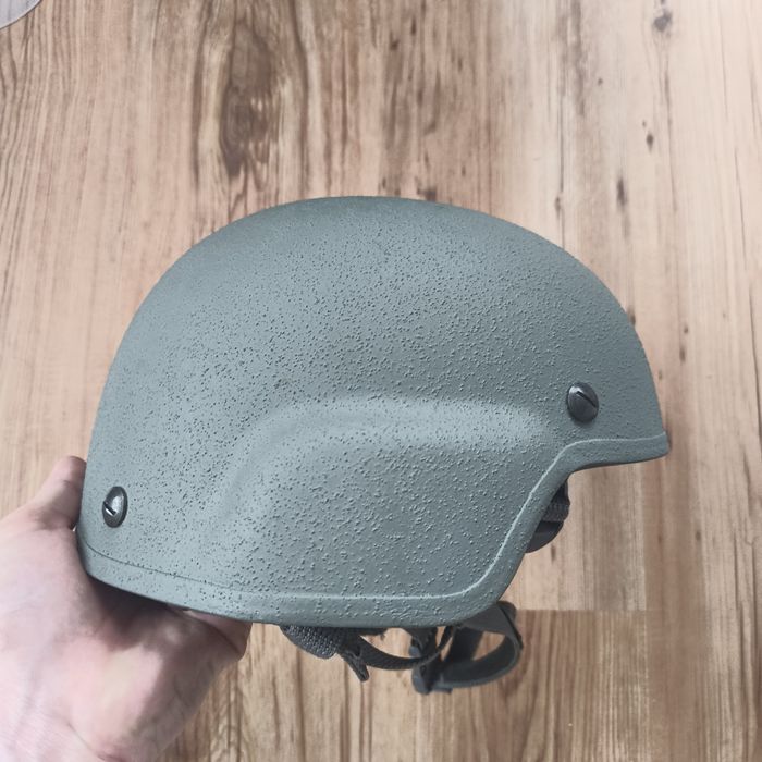 Hełm US army w stanie bardzo dobrym