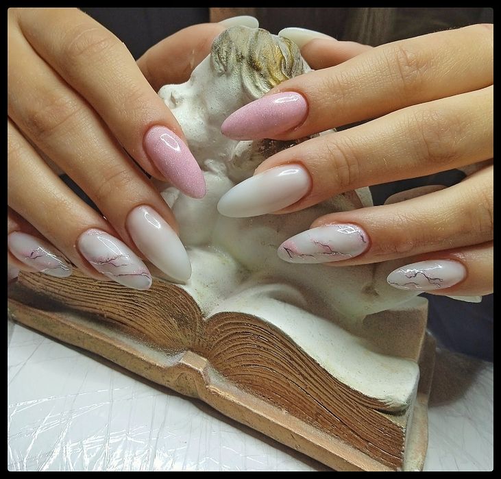 Маникюр, педикюр