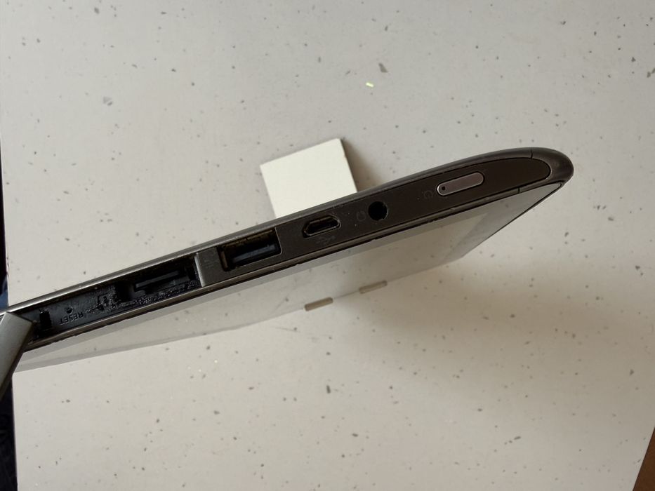 Планшет Acer Iconia Tab A210