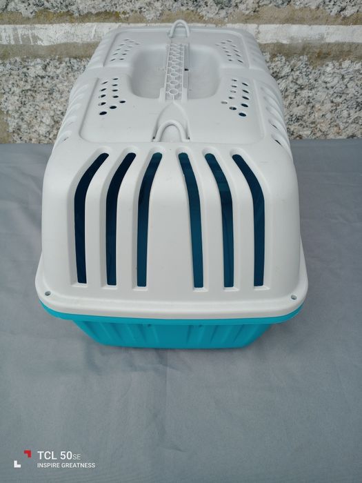 Transportadora para gatos ou cães de pequeno porte.